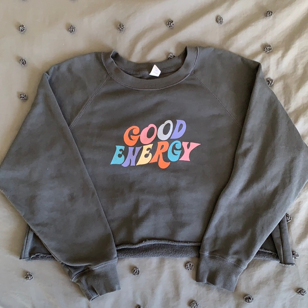 “good energy” cropped sweatshirt